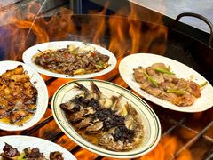 -船梆煮•蒸汽海鲜·炉火烤肉(五四广场店)