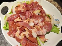 -七甲山烤肉(长白山奇石山珍根艺一条街店)