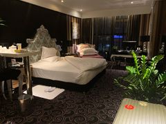-克丽司汀酒店-日光阁餐厅