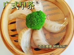 自制麻皇饺-柳州宾馆-云霄阁·旋转餐厅