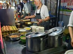 自助取餐区-清真老马家国华牛奶鸡蛋醪糟(正宁路店)