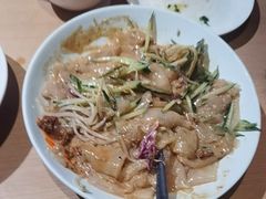 手工粗粮大拉皮-关东小磨东北菜(上海长风大悦城店)