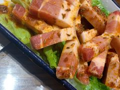招牌厚切猪五花-三肥两瘦烤肉(鹿城店)