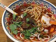 -鑫花溪牛肉米粉(人民广场店)