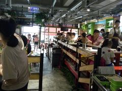 自助取餐区-钢管厂歆瑞源油卤串串香(春熙路太古里店)