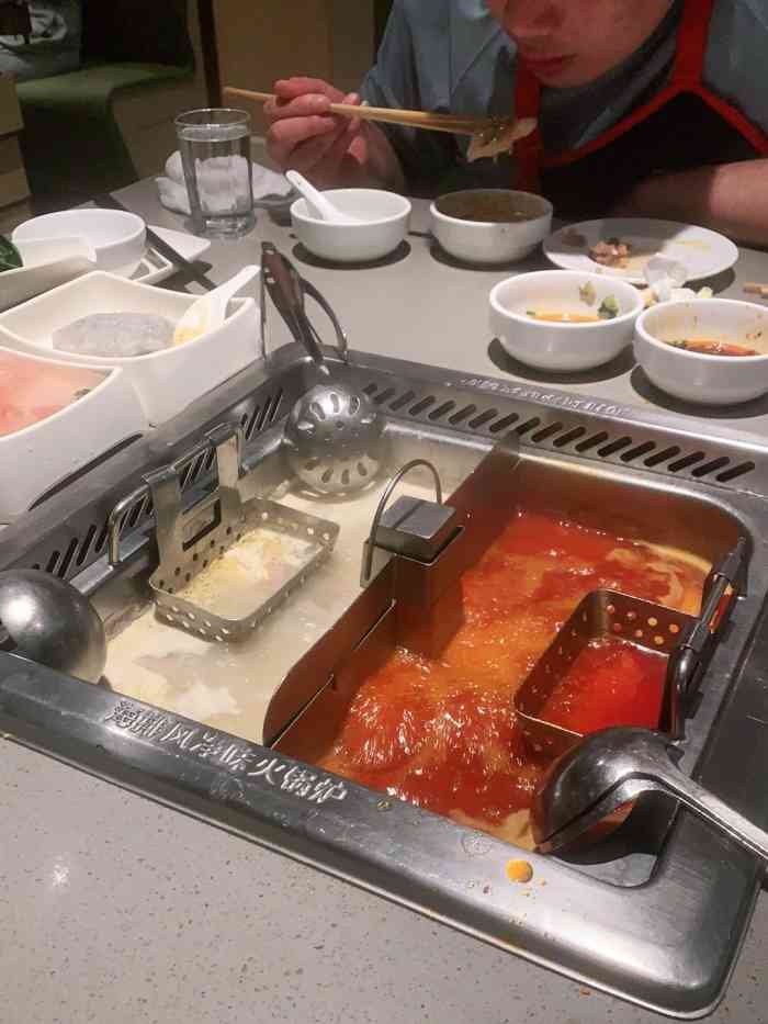 海底捞火锅(安泰广场店)-"第一次碰着等位折纸感觉好神奇啊哈哈 .