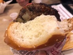 -The Habit Burger Grill 哈比特汉堡(爱琴海店)