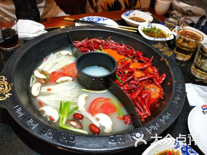 李香蓝重庆火锅(川沙店)鸳鸯清汤锅底图片 - 第2张