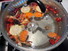 -尚尚仙·酸汤猪手·猪肚鸡火锅(华联万柳购物中心店)