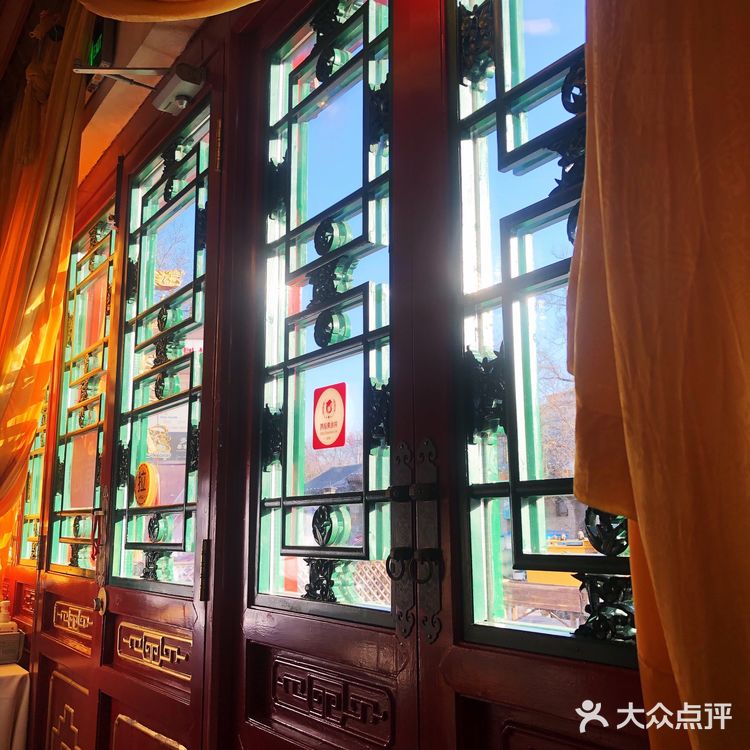 精致的宫廷御膳点心，富华斋饽饽铺必吃榜榜上有名[强]