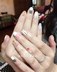 -睫乐园•睫公馆•美睫美甲沙龙