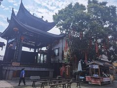 -巴陵广场
