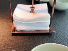 -蝴蝶里·粤菜·点心(滨江龙湖店)