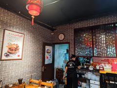 大堂-遵义虾子卢四羊肉粉(大沽路店)