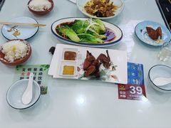 -大鸭梨烤鸭店(金顶街店)