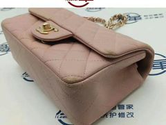 -爱革·奢品·鞋包·衣物·家居(博荟广场店)