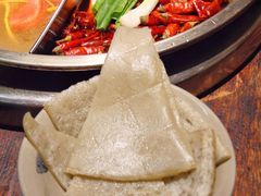 -四小区火锅·巷子里的重庆火锅(花照壁店)