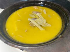 -河畔春天时尚餐厅