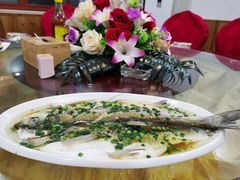 太湖清蒸白鱼-呼吸森林·生态农庄农家乐私房菜