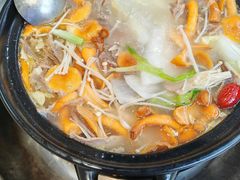 -九寨特色牦牛肉汤锅 羊肉汤锅