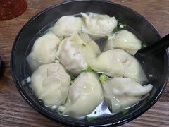 三鲜大馄饨-万寿斋(山阴路店)