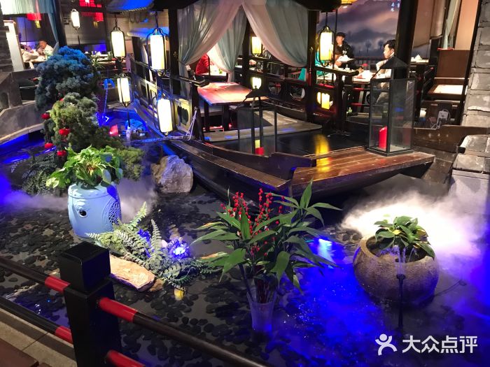 红蜡烛•瓦罐粥家常菜•夜宵(中山路店)图片