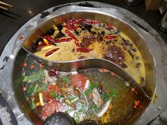 -重庆风光老灶火锅城(同德广场店)