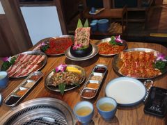 -明洞阿姨·韩式酱蟹烤肉·创意料理(三元桥店)