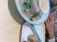 -大食代美食广场(上海中心店)
