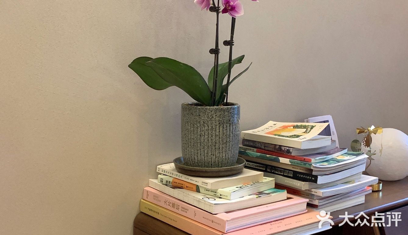 在咖啡厅交了一个叫“妞妞”的新朋友