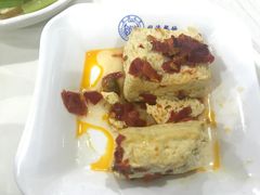 -同济大学本部学苑饮食广场