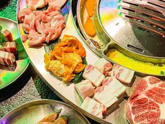 -哈哈碳都·牛肋条无限自助烤肉(宝龙店)