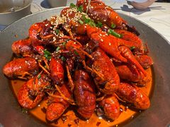 -巴厘龙虾·榜首油焖大虾(音乐学院·沿江酒馆店)
