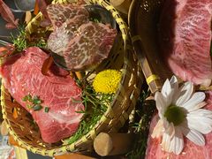 -山川小町·极番烧肉(新地假日广场店)