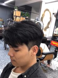 -藤野造型专业烫染接发