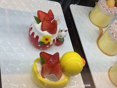 -花花卷卷·鲜食蛋糕(静安久光百货店)