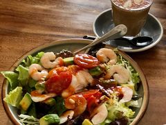 虾仁牛油果沙拉-RAC BAR(安福路店)