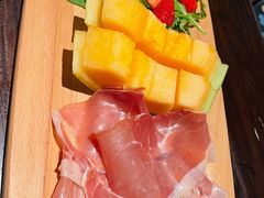蜜瓜火腿拼盘-Brut Eatery Wine Bar & Restaurant (建国东路店)