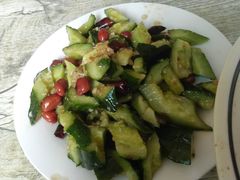 拍黄瓜-陈亨卤煮小肠(广安门店)