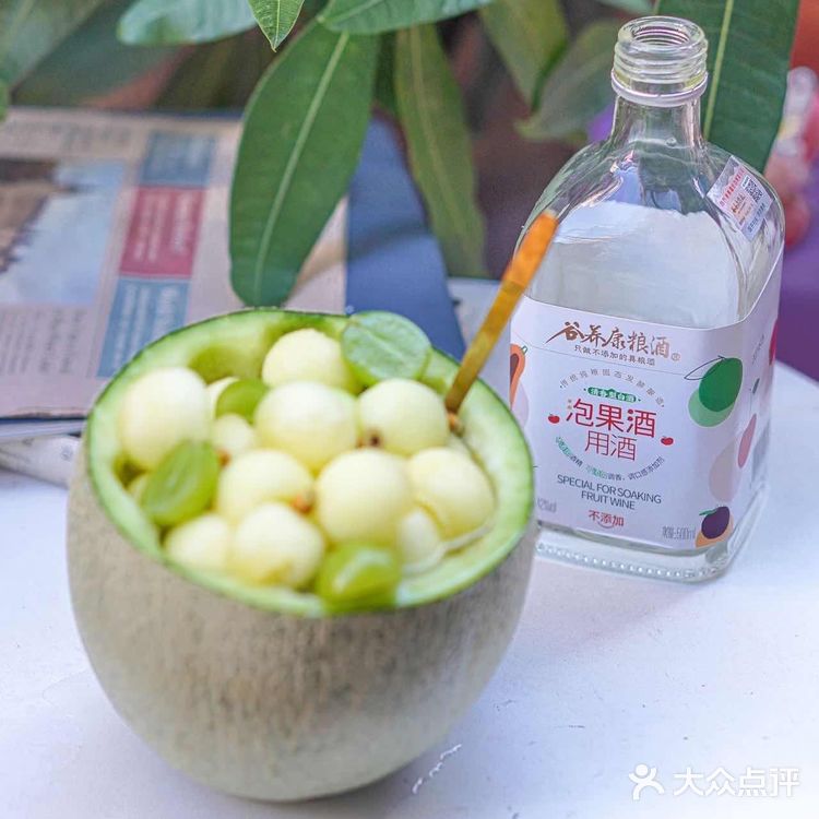 哈密瓜酒的酿制方法,哈密瓜泡酒小白也能学会，自己动手收获快乐