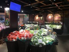 -中百仓储超市有限公司(越秀星汇维港店)