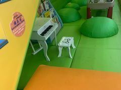 -小小王国亲子游泳俱乐部(锦辉中心)