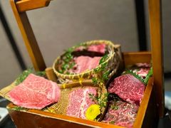 -山川小町·极番烧肉(新地假日广场店)