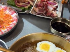 -围炉肉舍•炭烤活鳗•丹东海鲜烤肉(步行街店)