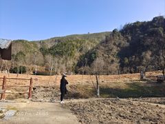 -梅岭月亮湾山体公园