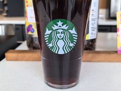 -星巴克臻选(盐城金鹰聚龙湖店)