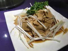 -吴记酱骨炖菜馆(西大直街店)