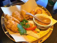 -大头虾越式风味餐厅(光明广场店)