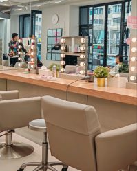 -Z.X HAIR SALON张新美业