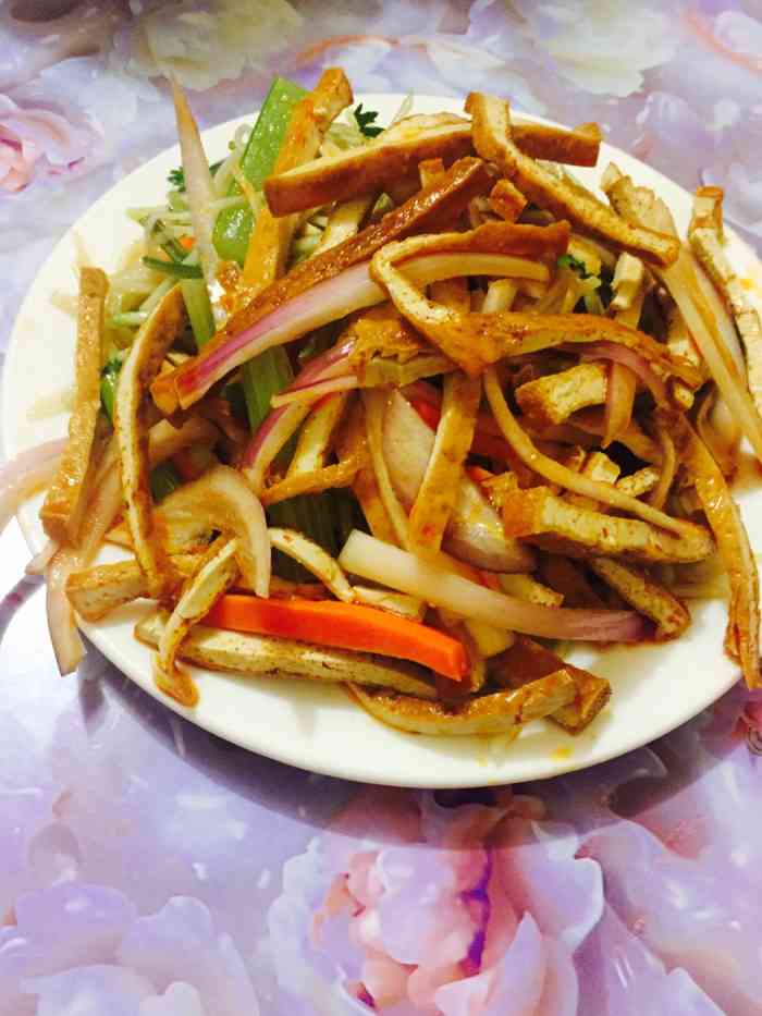 张记烩面碳锅鱼大盘鸡-"张记碳锅鱼大盘鸡位于丰乐路与南丰街交叉口.